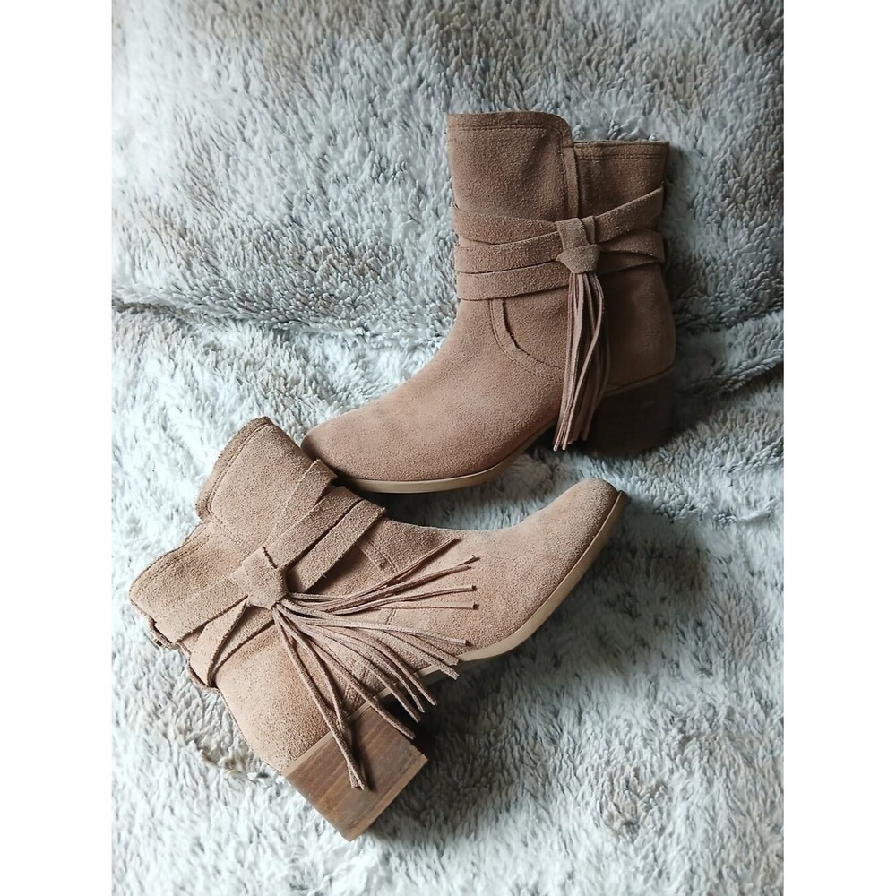 Koolaburra by UGG Kenz Suede Ankle Boots Size 9 Brown Tassel Cozy Shearling